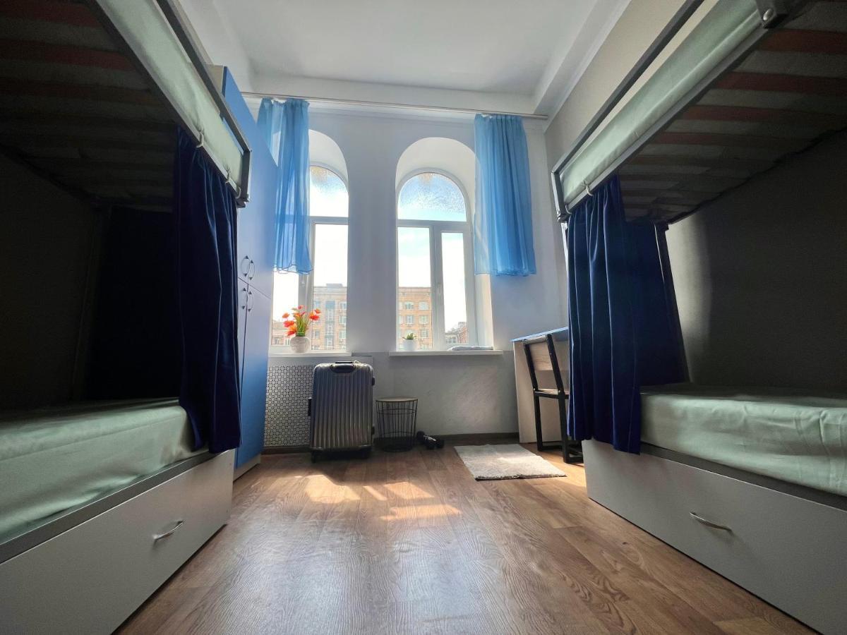 Hostel On Universytet Kiev Buitenkant foto