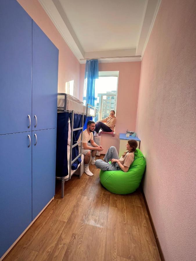 Hostel On Universytet Kiev Buitenkant foto