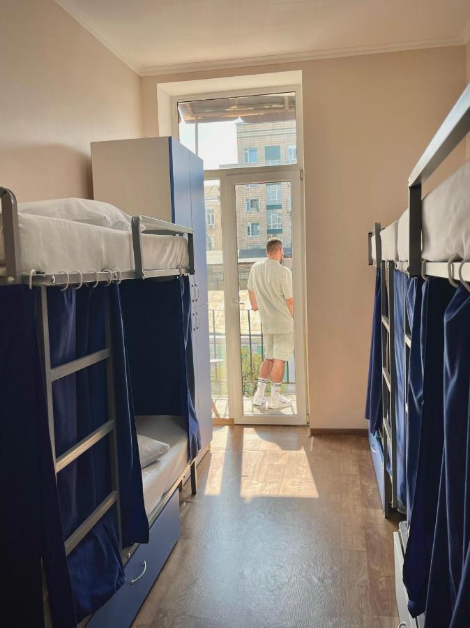 Hostel On Universytet Kiev Buitenkant foto